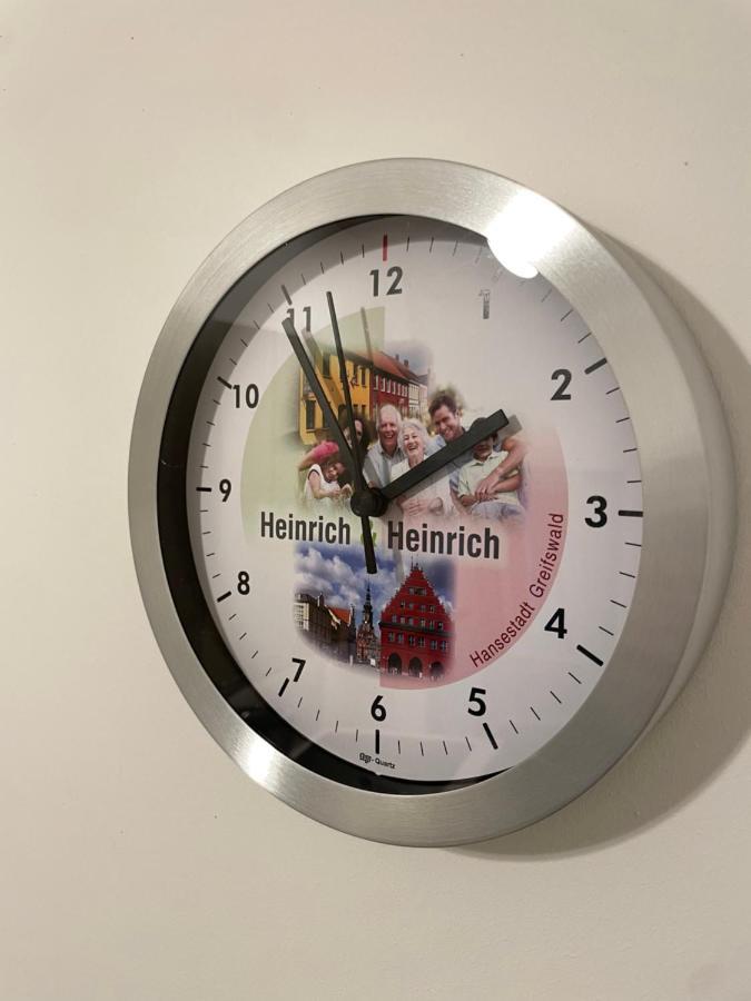 H&H Apartment Im Herzen Von Greifswald Zentral In Der Langen Reihe エクステリア 写真