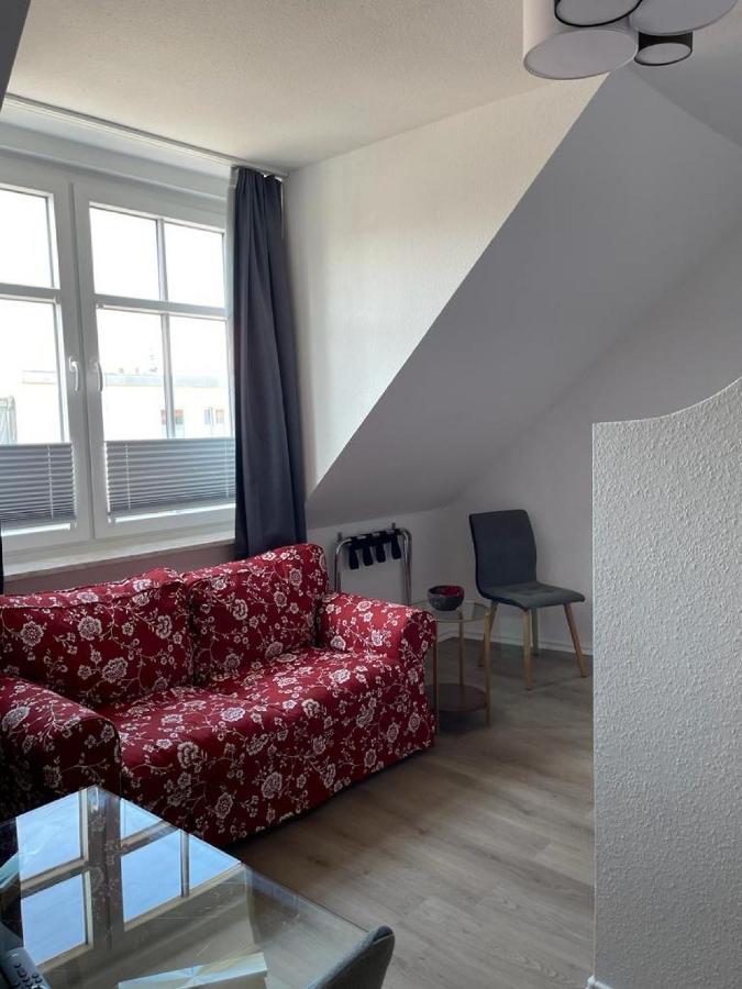 H&H Apartment Im Herzen Von Greifswald Zentral In Der Langen Reihe エクステリア 写真