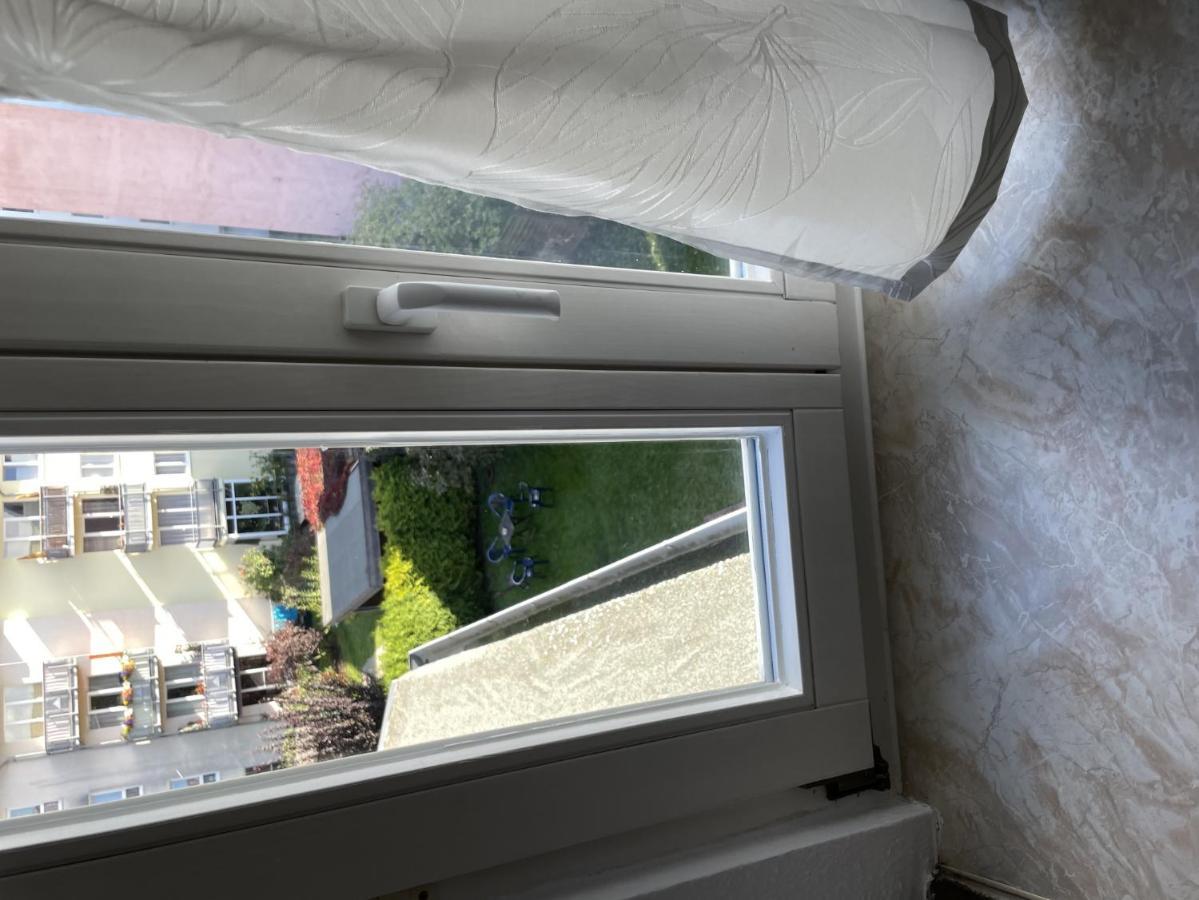 H&H Apartment Im Herzen Von Greifswald Zentral In Der Langen Reihe エクステリア 写真