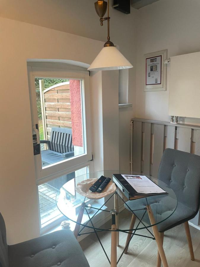 H&H Apartment Im Herzen Von Greifswald Zentral In Der Langen Reihe エクステリア 写真