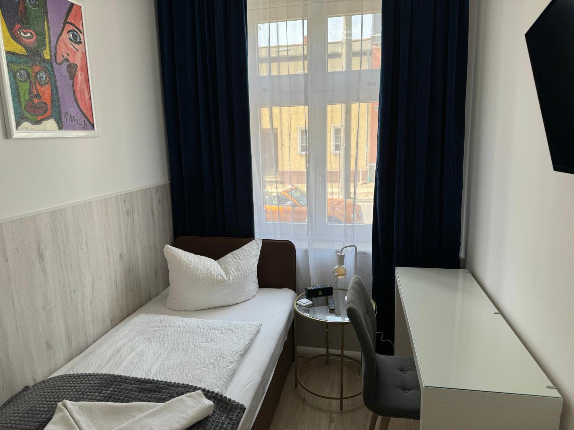 H&H Apartment Im Herzen Von Greifswald Zentral In Der Langen Reihe エクステリア 写真