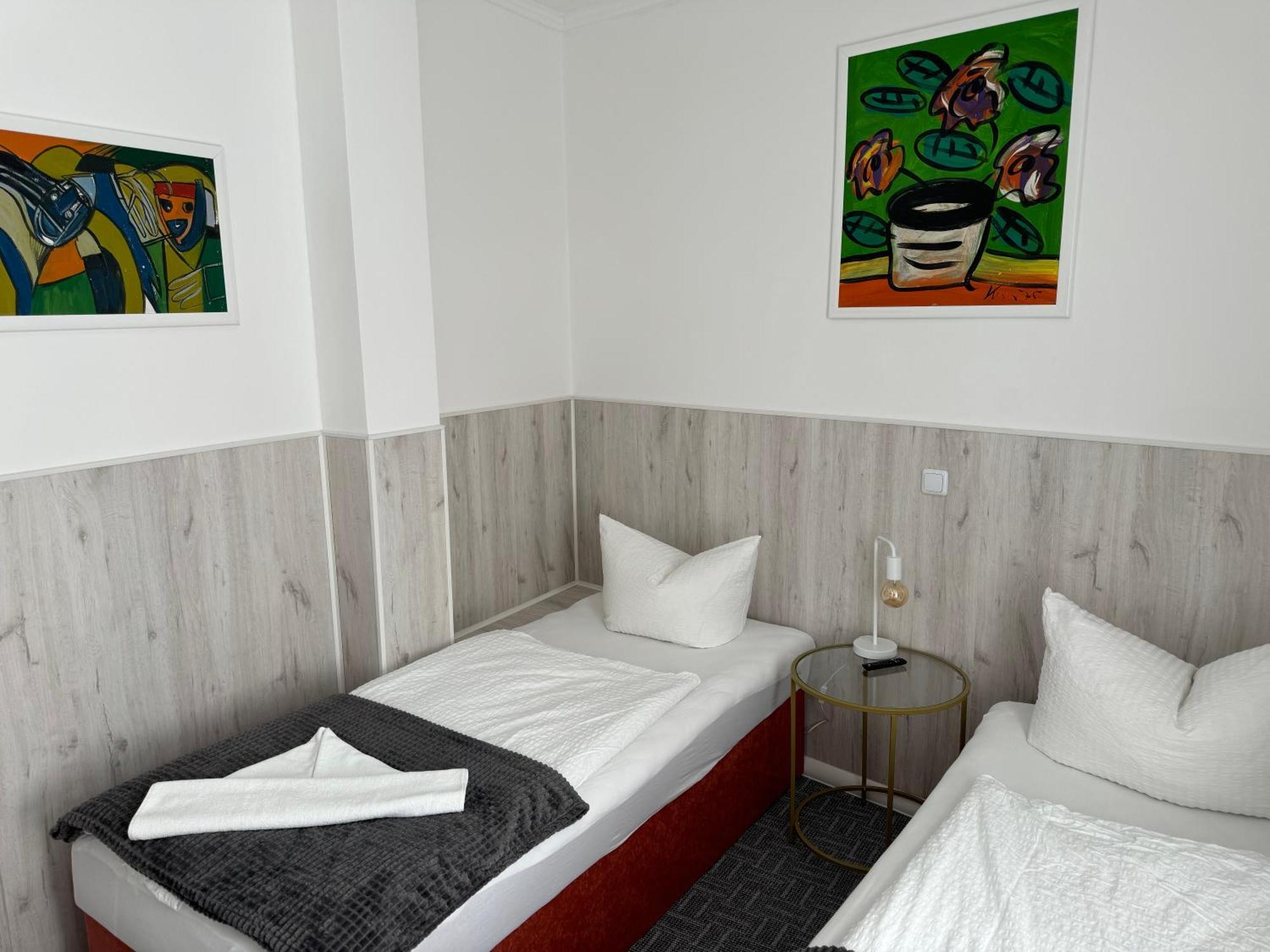 H&H Apartment Im Herzen Von Greifswald Zentral In Der Langen Reihe エクステリア 写真