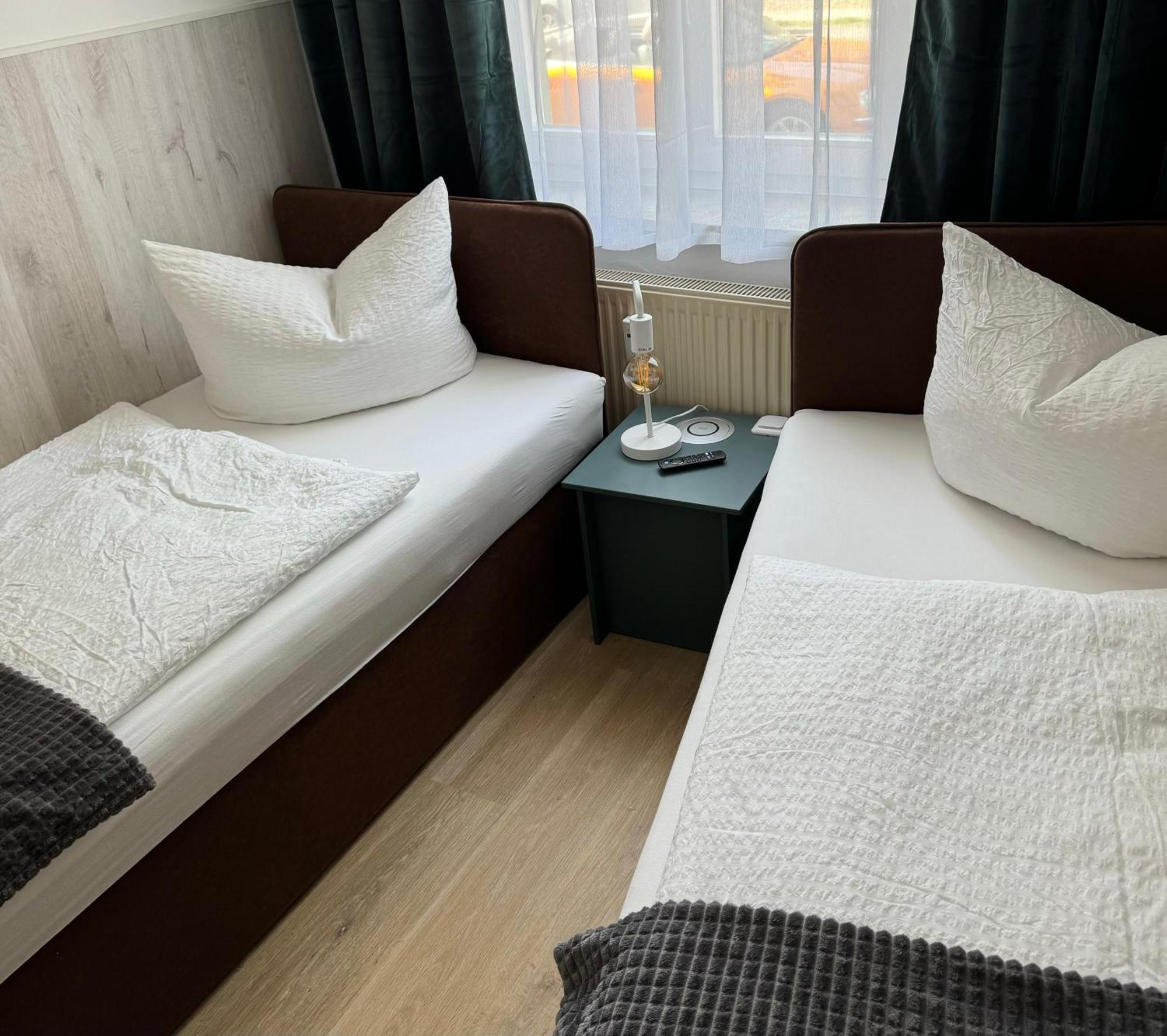 H&H Apartment Im Herzen Von Greifswald Zentral In Der Langen Reihe エクステリア 写真